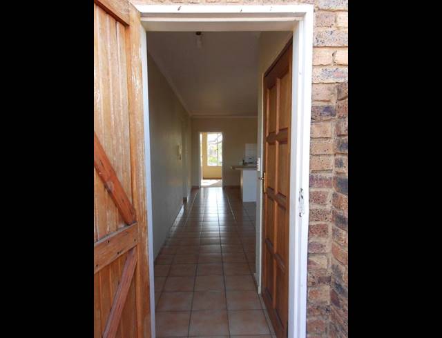 3 BEDROOM PROPERTY TO RENT IN HENNOPSPARK